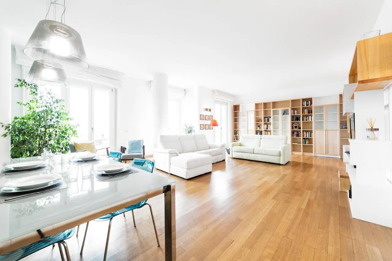 Loreto Elegant Flat Milan