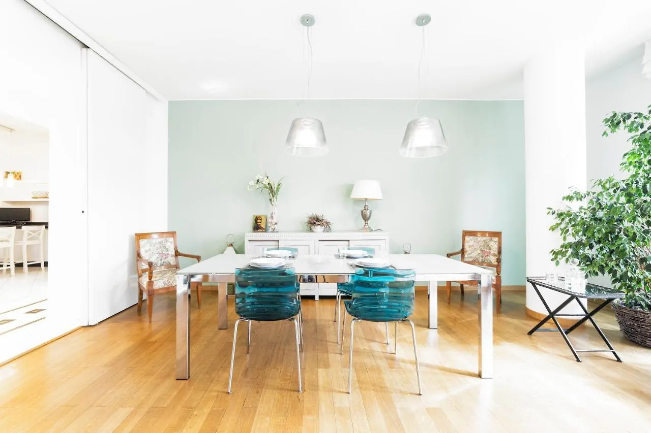 Loreto Elegant Flat Milan Italy