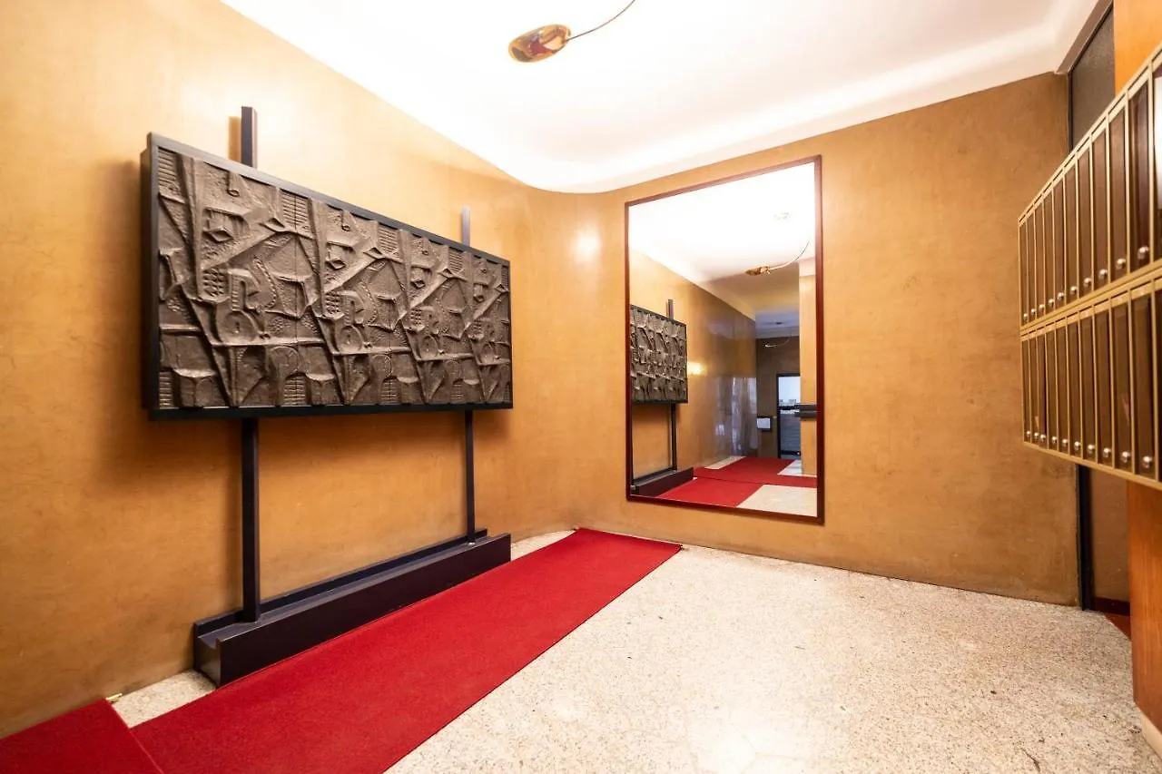 Loreto Elegant Flat Milan