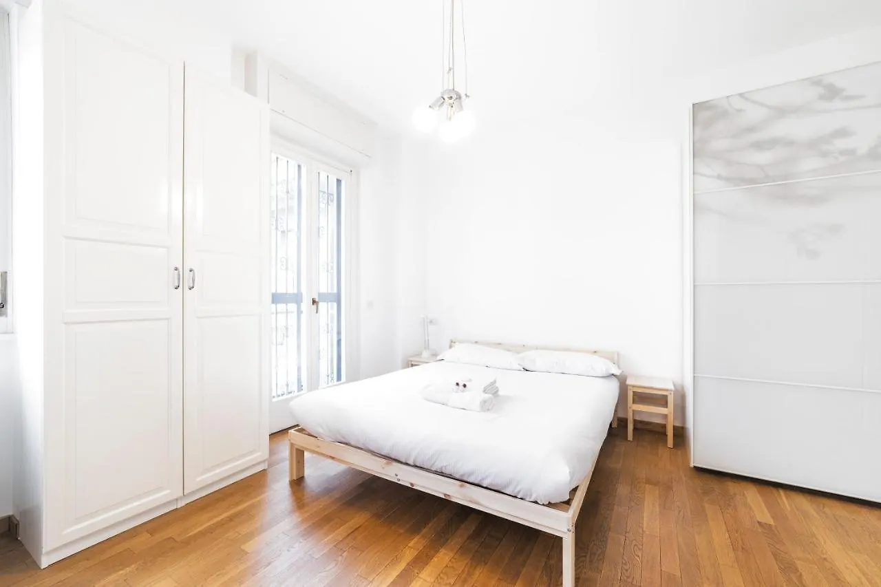 Lejlighed Loreto Elegant Flat Milano